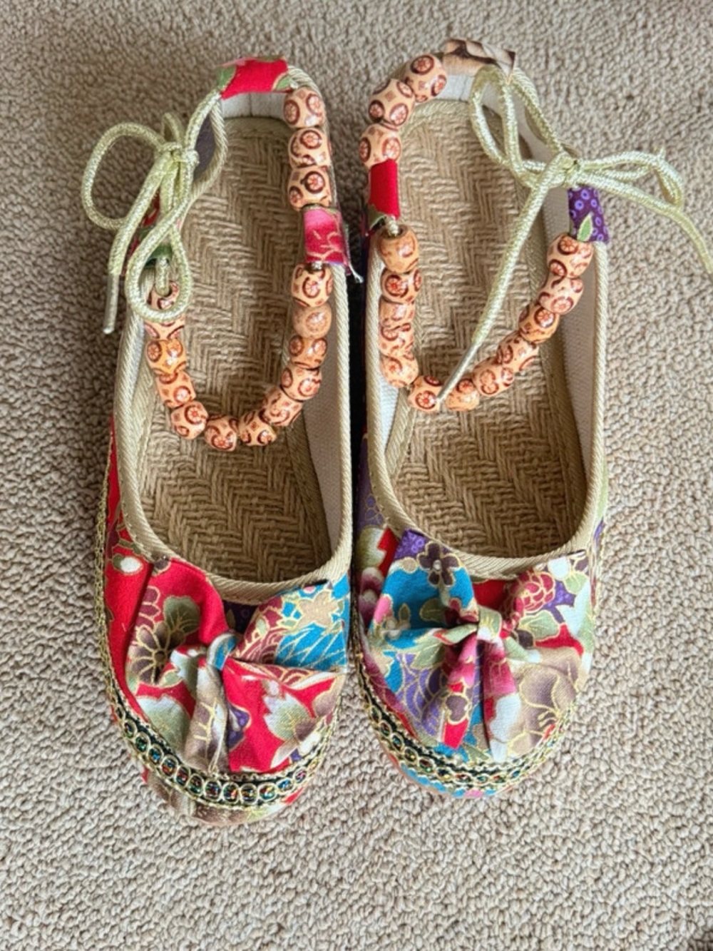 Source Unknown Red Multicolor Floral Bow Espadrille Flats with Beaded Ankle Ties
